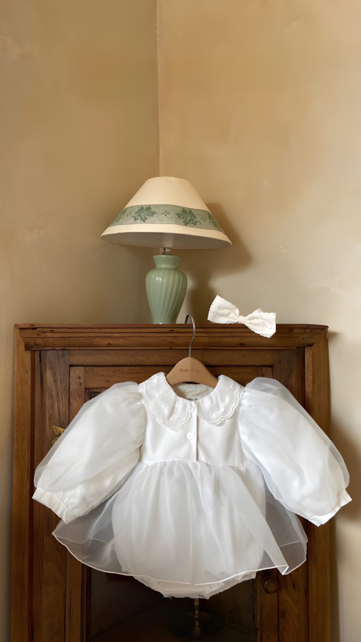 Little pearl bubble dress